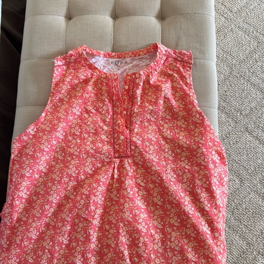 NWT Ann Taylor Flowered Tank